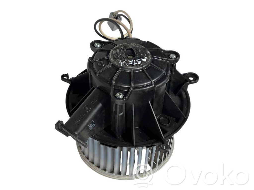 Mazā radiatora ventilators