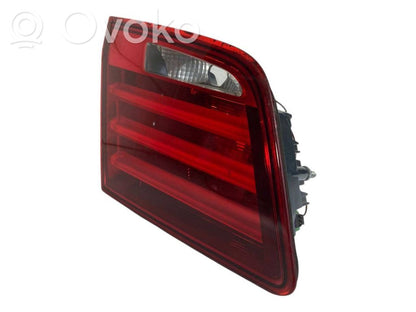 Aizmugurējais lukturis pārsegā