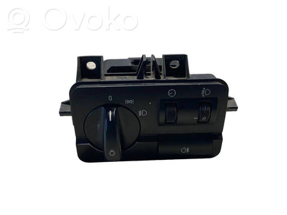 Headlight switch