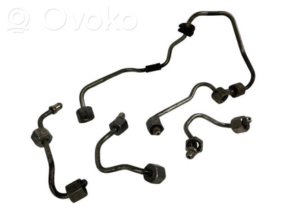 Degvielas caurulīte (-es)