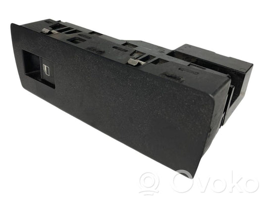 Power window switch