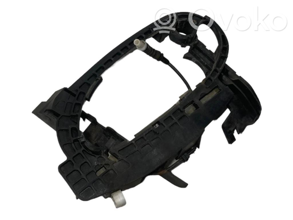 Holder/bracket for external opening handle at the front