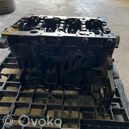 Блокировать