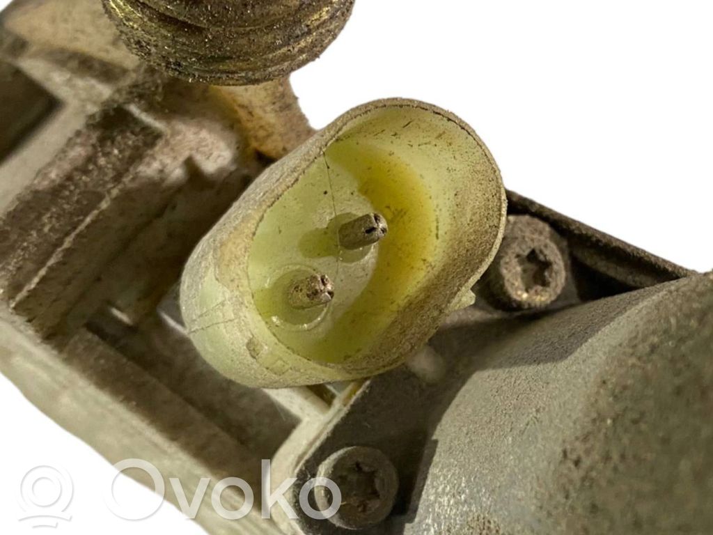 Priekšpusē elektriskā loga pacelšanas mehānisma komplekts