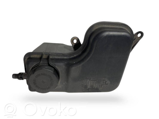 Dzesēšanas šķidruma izplešanās tvertne