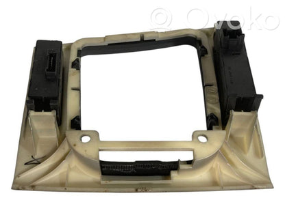 Отделка панели