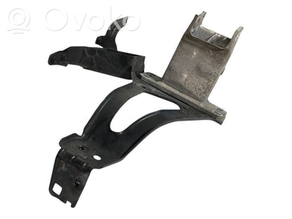 Priekšpusē bampera amortizators