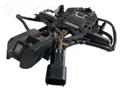 Aizmugurē turētājs / kronšteins ārējam atvēršanas rokturim