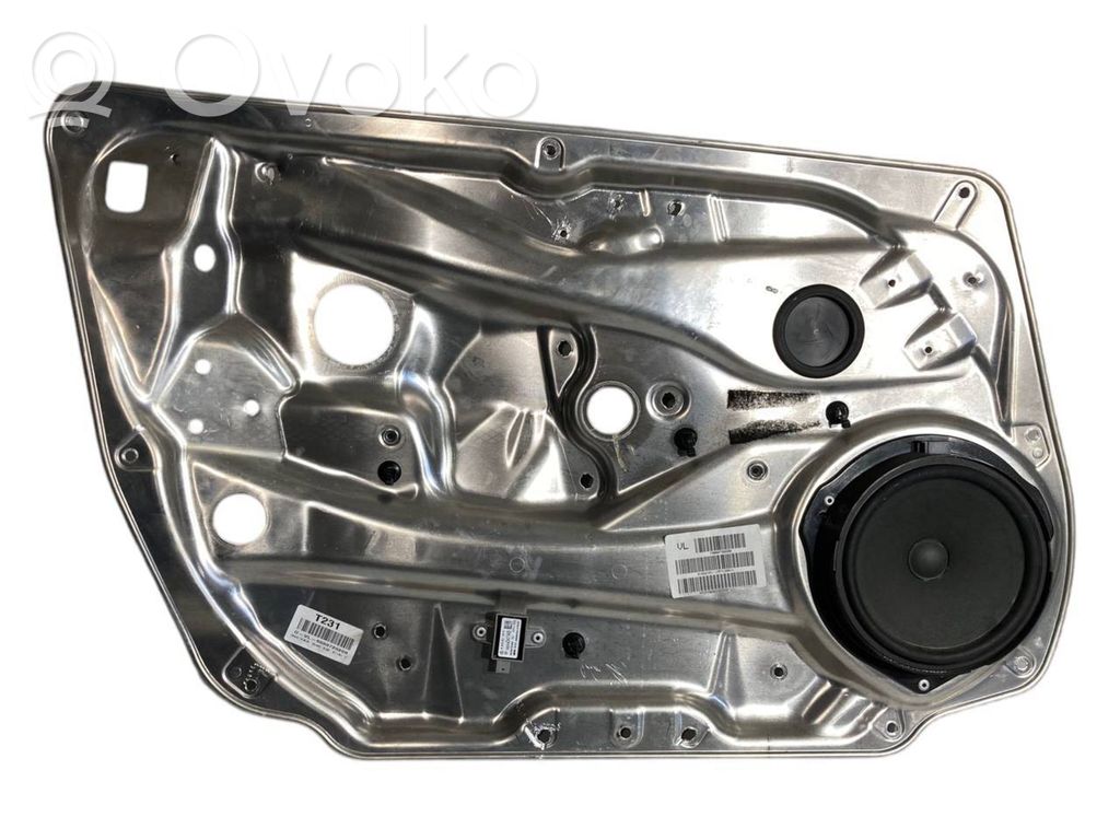 Skaļrunis (-i) priekšējās durvīs