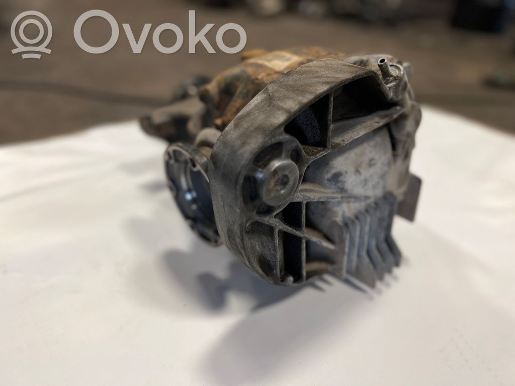 Aizmugurējais reduktors