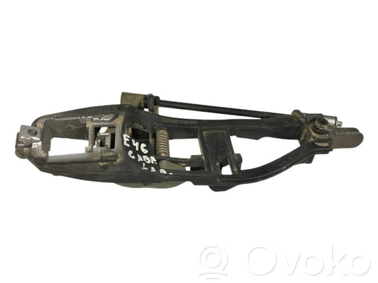 Aizmugurē turētājs / kronšteins ārējam atvēršanas rokturim