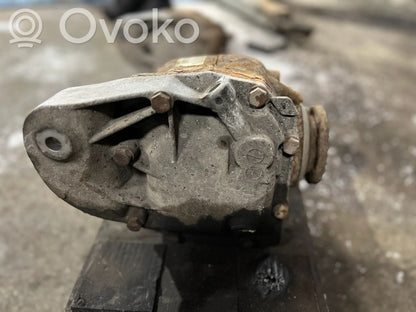 Aizmugurējais reduktors