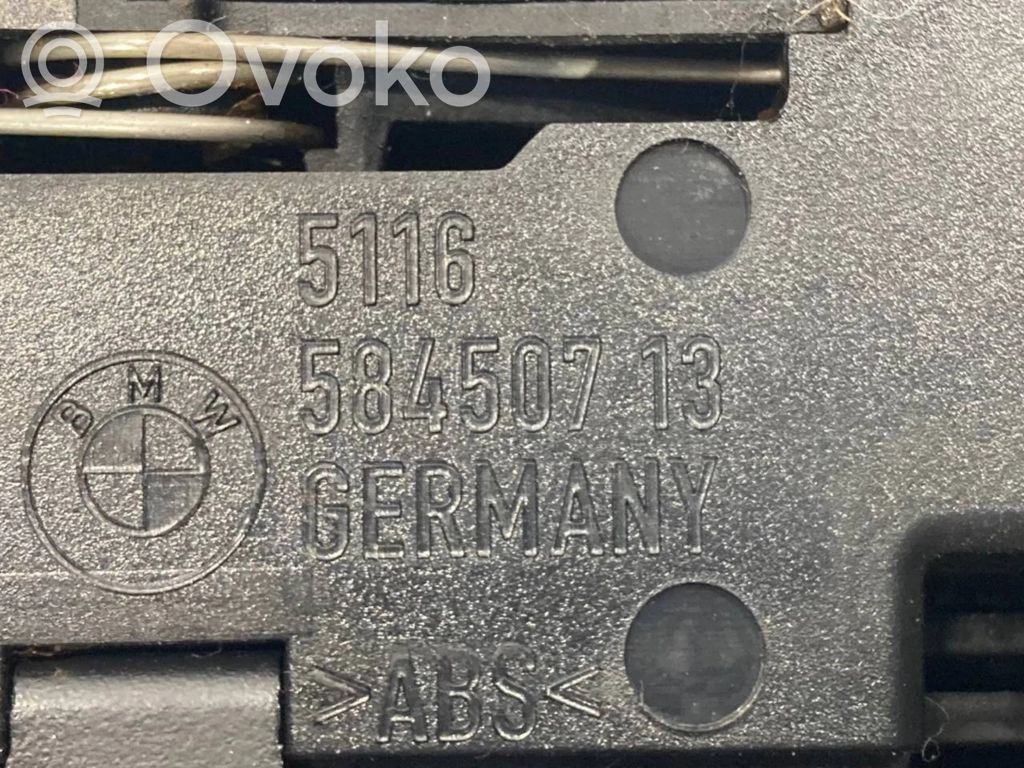 Задняя воздухо-вентиляционная решетка