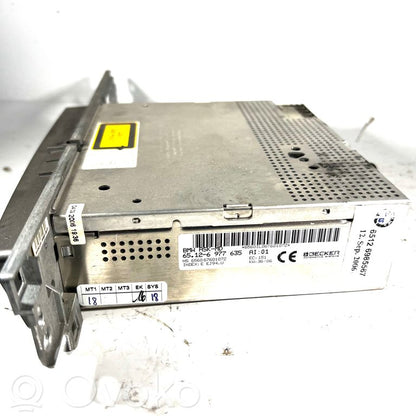 Radio / CD/DVD player / navigation