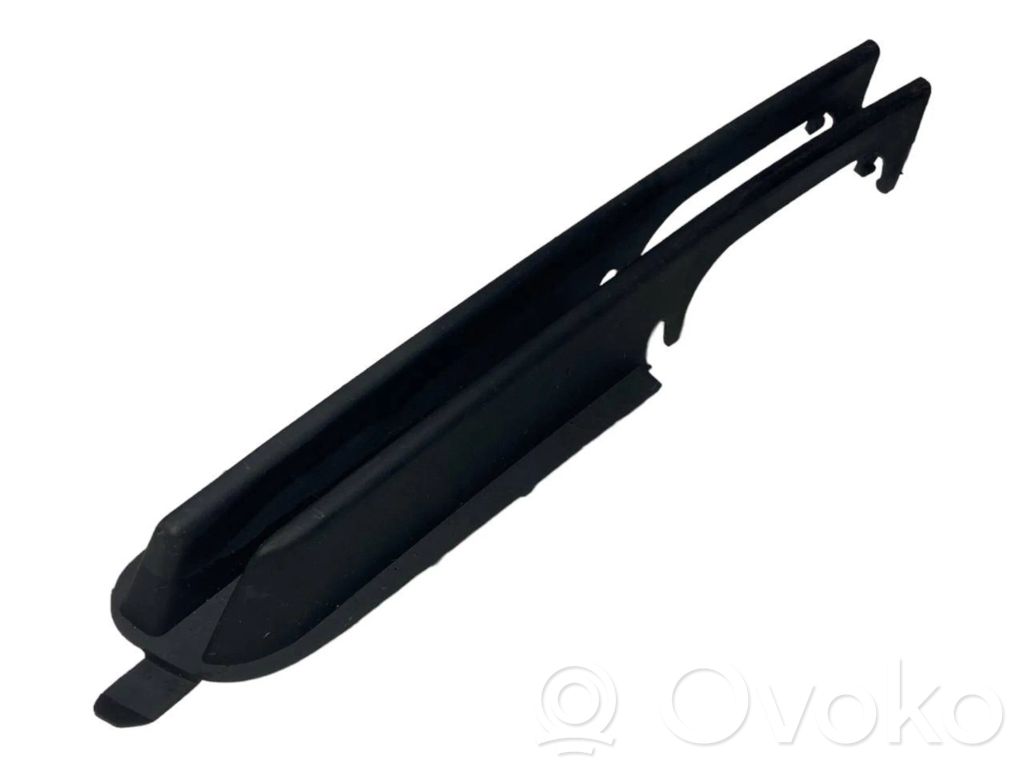 Lower grille (three-piece)