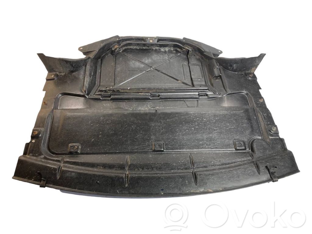 Dzinēja apakšas aizsargs