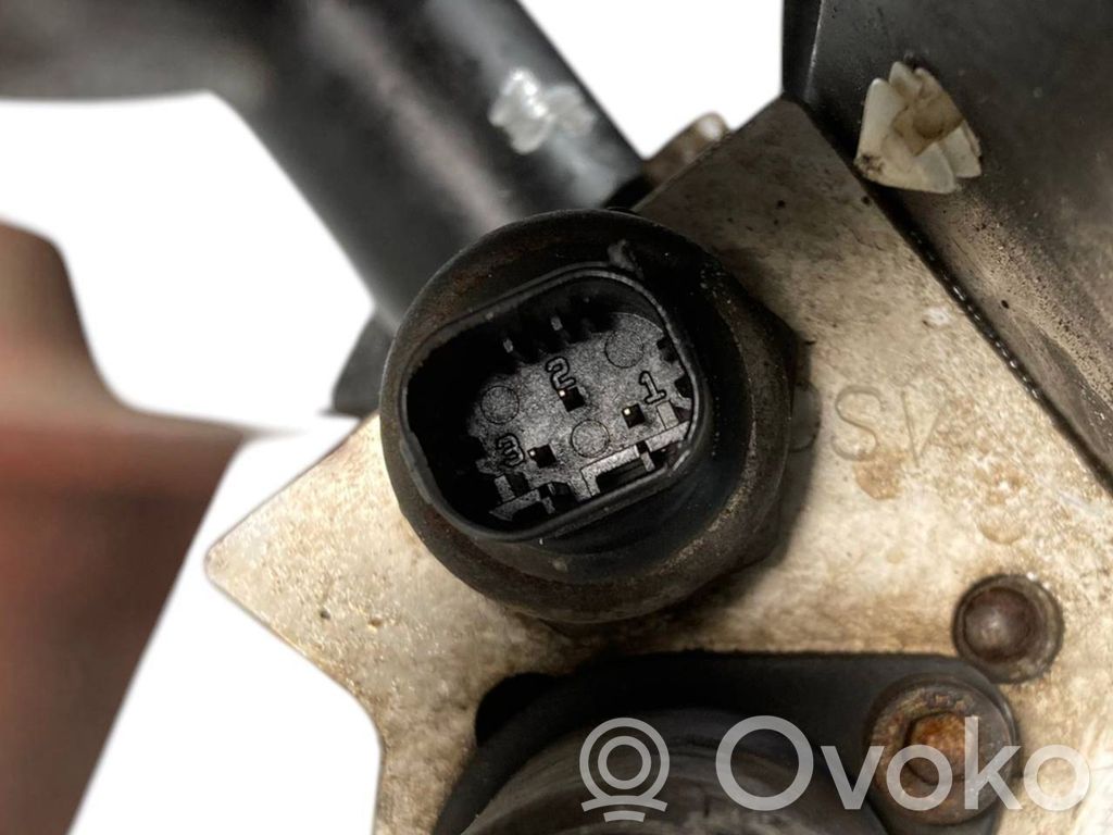 Aktīvā stabilizatora vadības / vārsta bloks