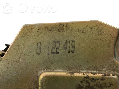 Aizmugurē slēdzene