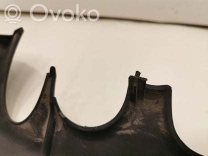 Engine cover (decorative trim)