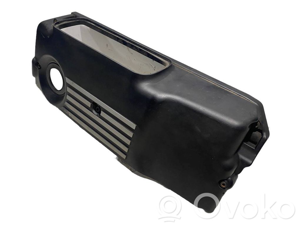 Крышка двигателя (декоративная отделка)