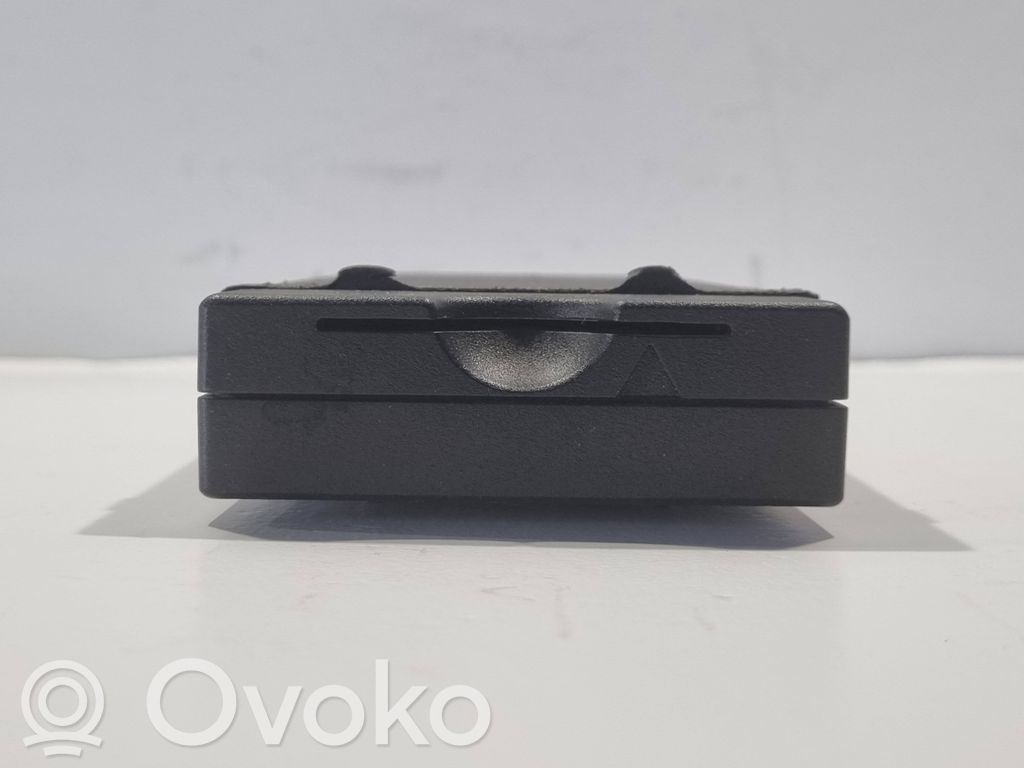 Tālruņa vadības bloks