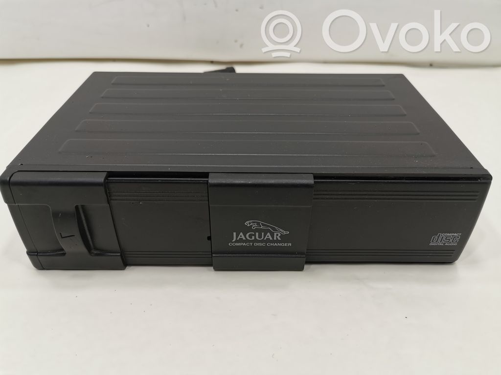 CD/DVD changer