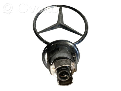 Manufacturer's emblem