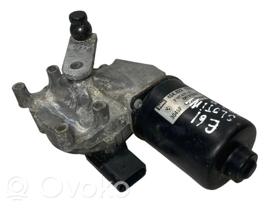 Stikla tīrītāja motoriņš