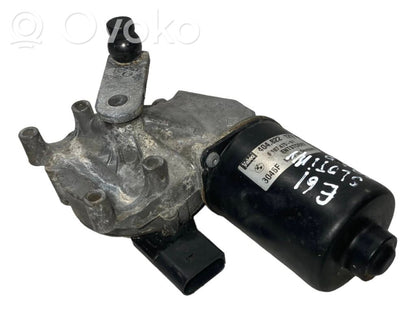 Stikla tīrītāja motoriņš