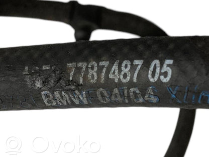 Degvielas caurulīte (-es)