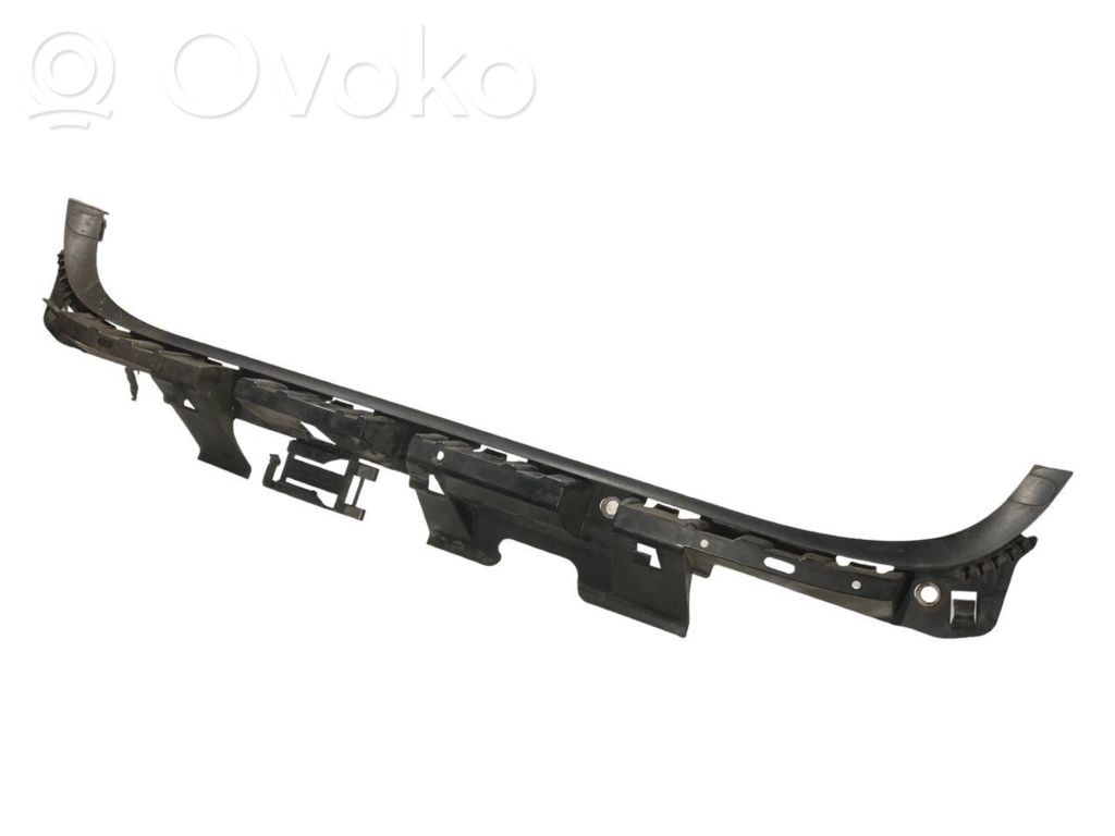 Rear bumper mounting bracket