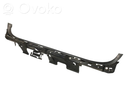 Rear bumper mounting bracket
