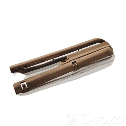 Другая часть интерьера