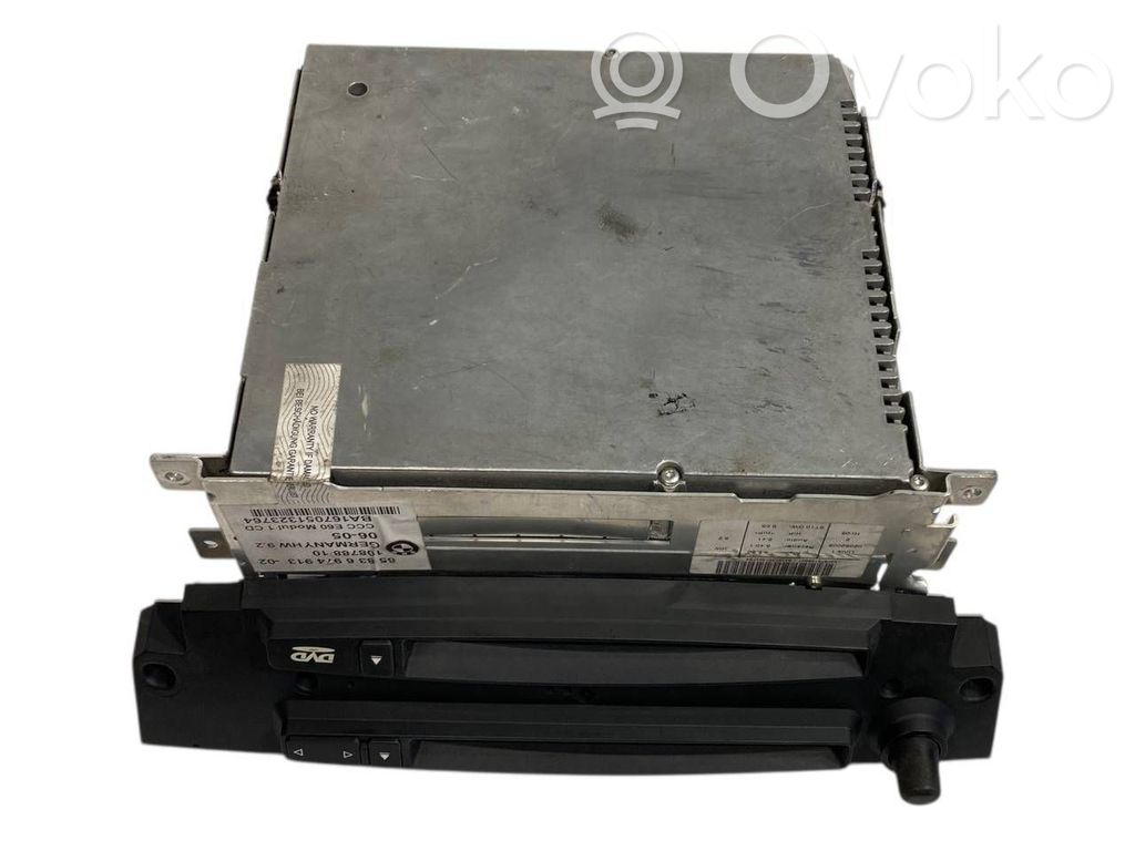 Radio / CD/DVD atskaņotājs / navigācija