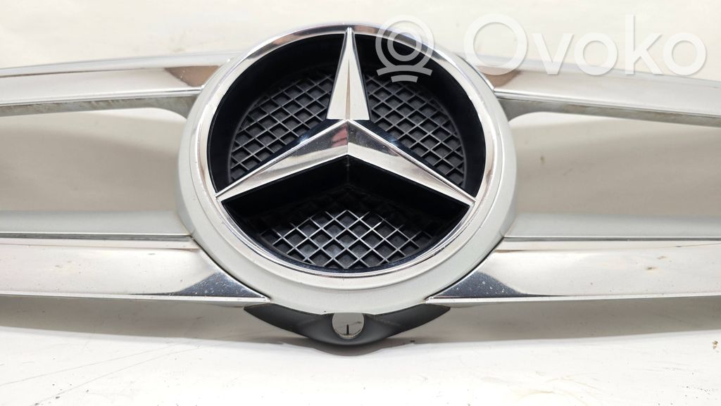 Augšējais režģis