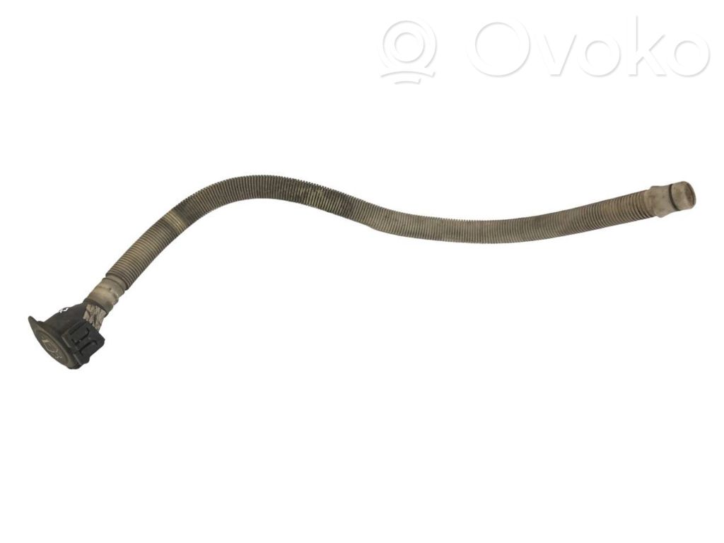 Window fluid reservoir filler pipe
