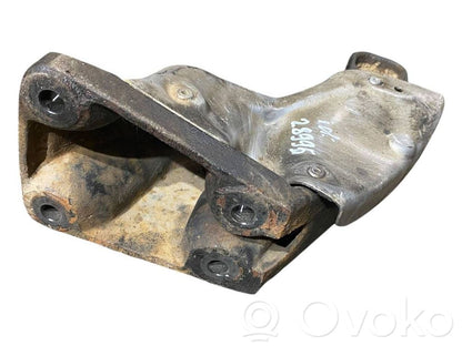 Dzinēja nostiprināšanas stiprinājums-kronšteins