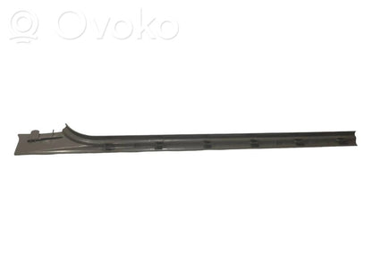 Priekšējā sliekšņa dekoratīvā apdare (iekšējā)