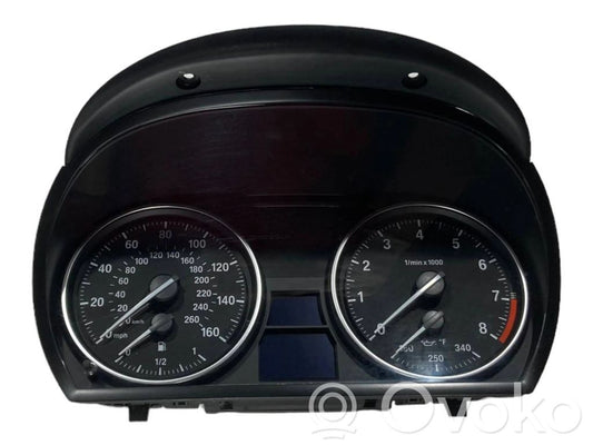 Speedometer (in the instrument panel)