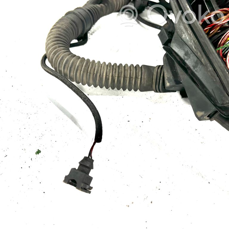 Dzinēja vadu instalācija