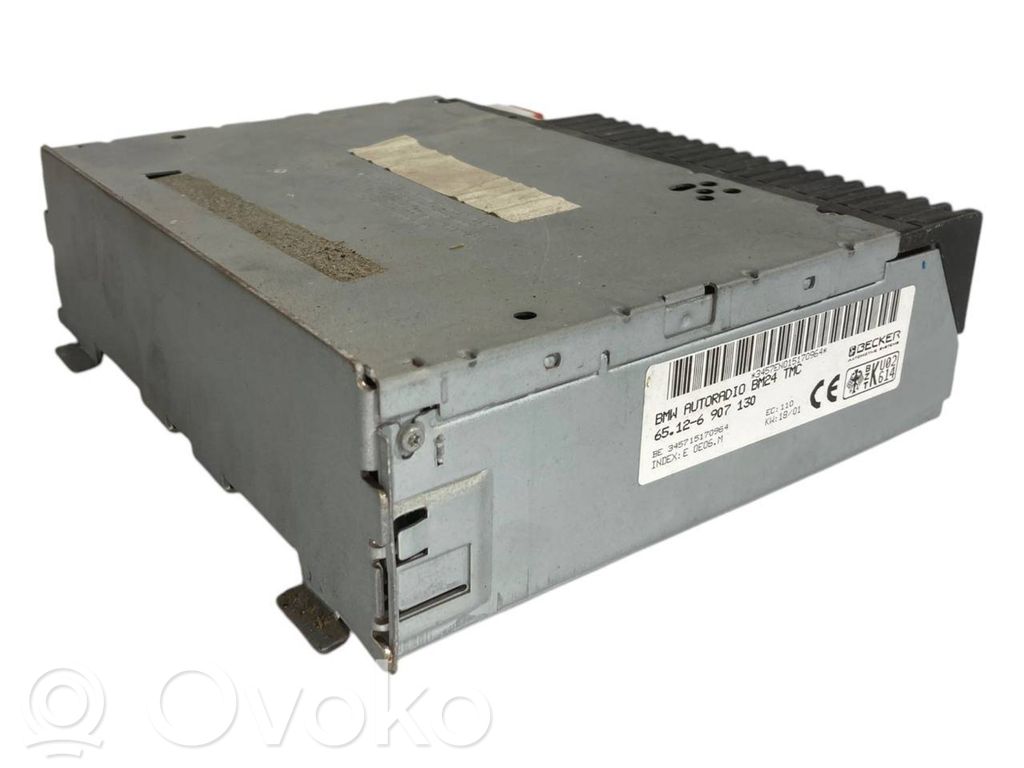 Radio / CD/DVD atskaņotājs / navigācija