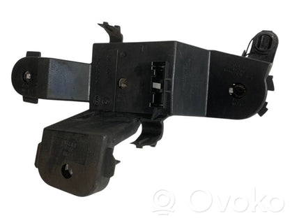 Rear lamp cover holder