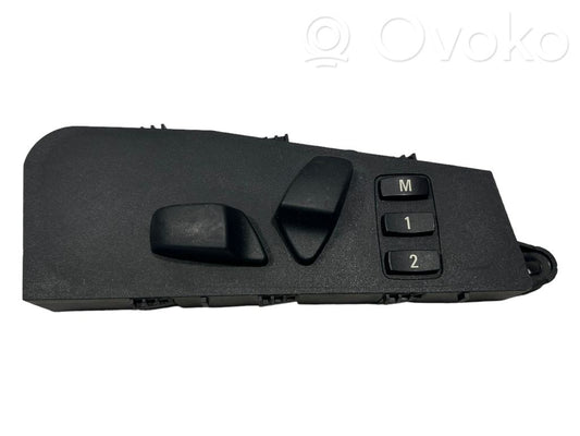 Seat adjustment switch(es)