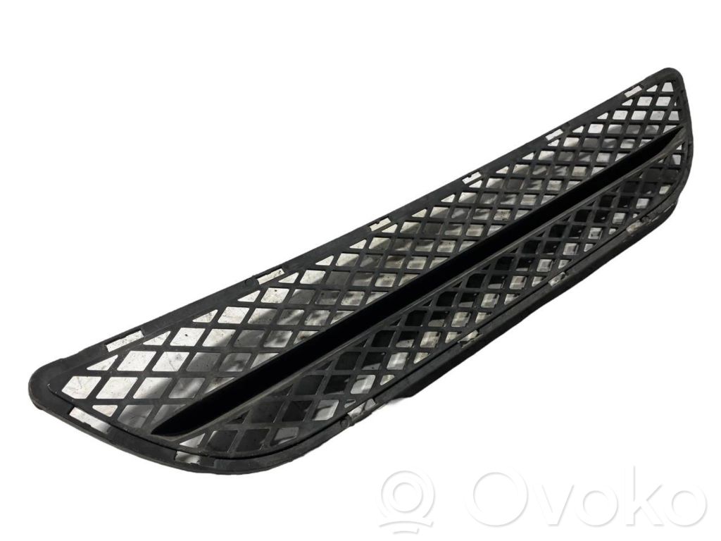 Apakšējais režģis (trīsdaļīgs)