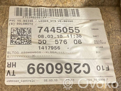 Apšuvums aizmugurējām durvīm