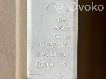 (D) statņa dekoratīvā apdare (augšdaļa)