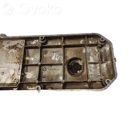 Valve cover