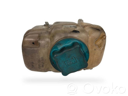 Dzesēšanas šķidruma izplešanās tvertne