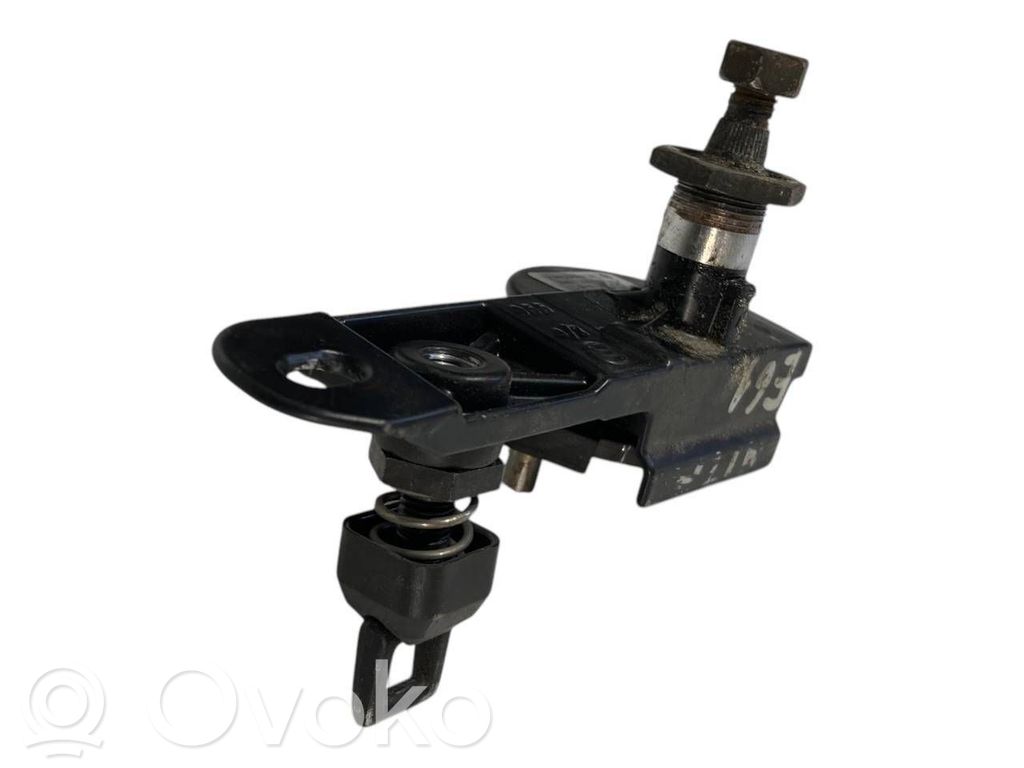 Aizmugurējā stikla tīrītāja mehānisms