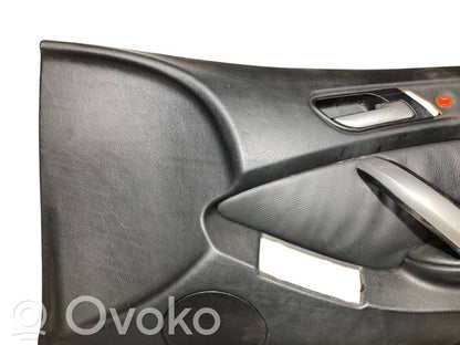 Priekšējo durvju apdare